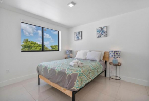 2 miles to Downtown Miami Ideal for long stays WD -302-